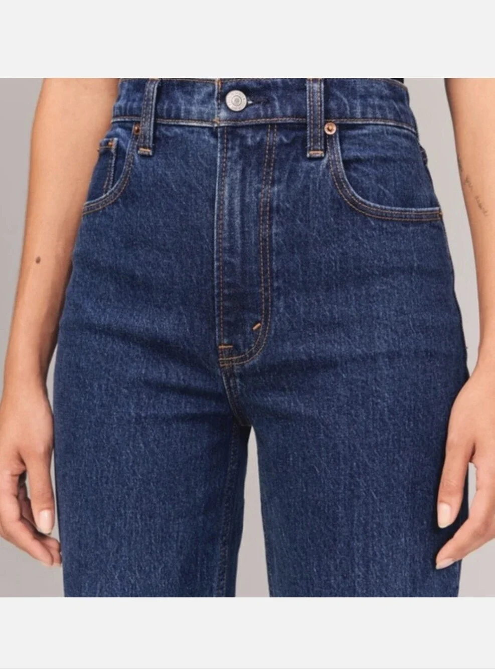 Abercrombie & Fitch The 90s Straight Ultra High Rise Jeans Womens Size 31/12L - Picture 2 of 10